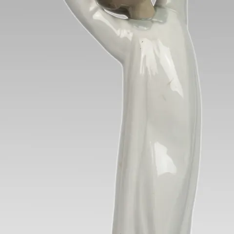 Lladro Figurine Yawning Figurine