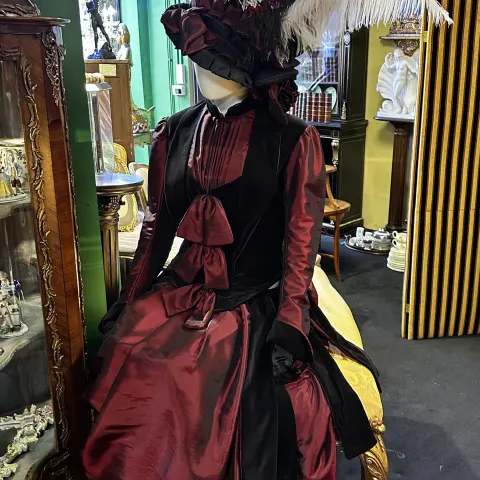 Museum Quality Replica Victorian Dress Mannequin