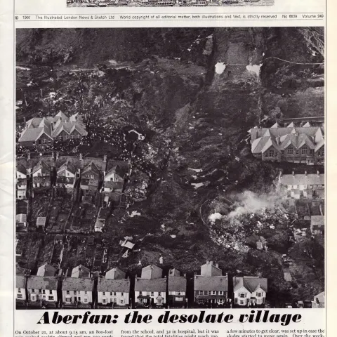 Aberfan Wales Colliery Disaster Original  58 Years-Old Illustrated London News.  A Vintage Complete