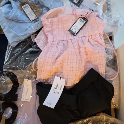 Women's Premium Quality Branded Clothing Bundle Includes 10Pcs of Tops Trousers Bikini Skirts Shorts