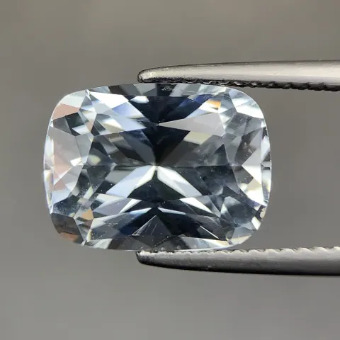 AQ-322, Premium Quality Natural VVS Aquamarine Gemstone