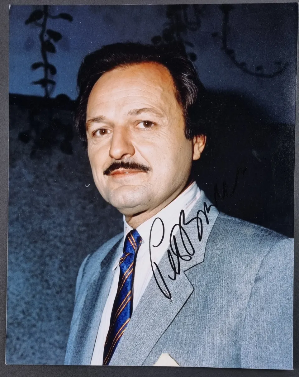 Peter Bowles Original Signature