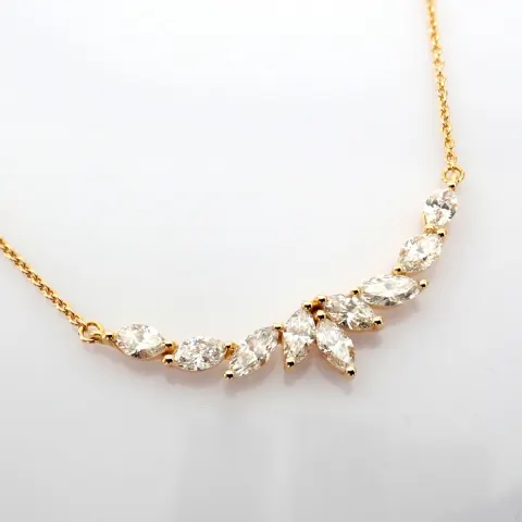 An Exquisite Necklace Detailed With Brilliant Diamonds and Gold
