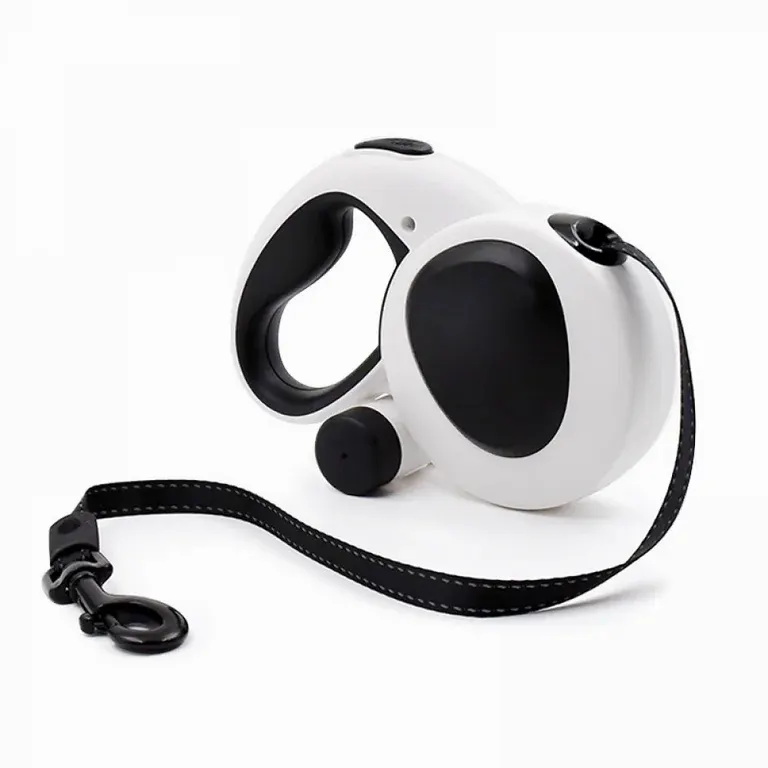 5M (16FT) retractable and trimmable dog leash with poop bag attachment