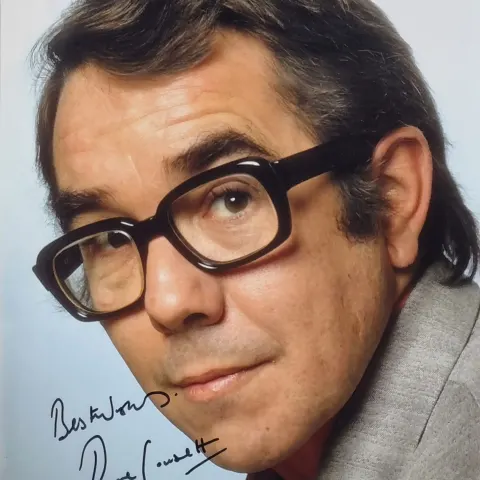 Ronnie Corbett Original Signature
