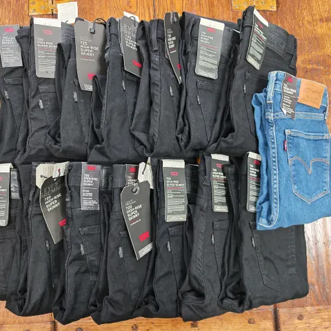 15 x Levi's Jeans