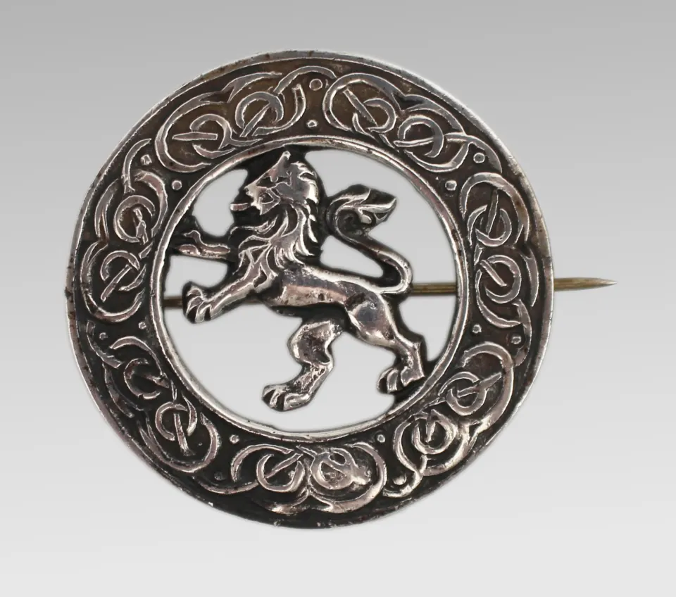 Vintage Robert Allison Brooch Sterling Silver Celtic Rampant Lion Glasgow 1948