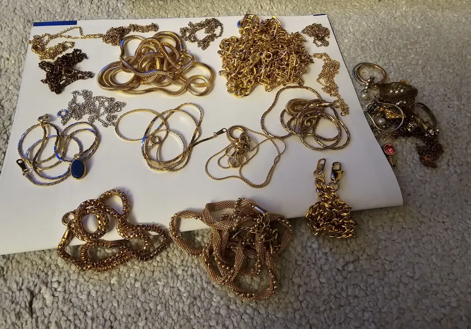 Lot of Costume Jewellery - Chains