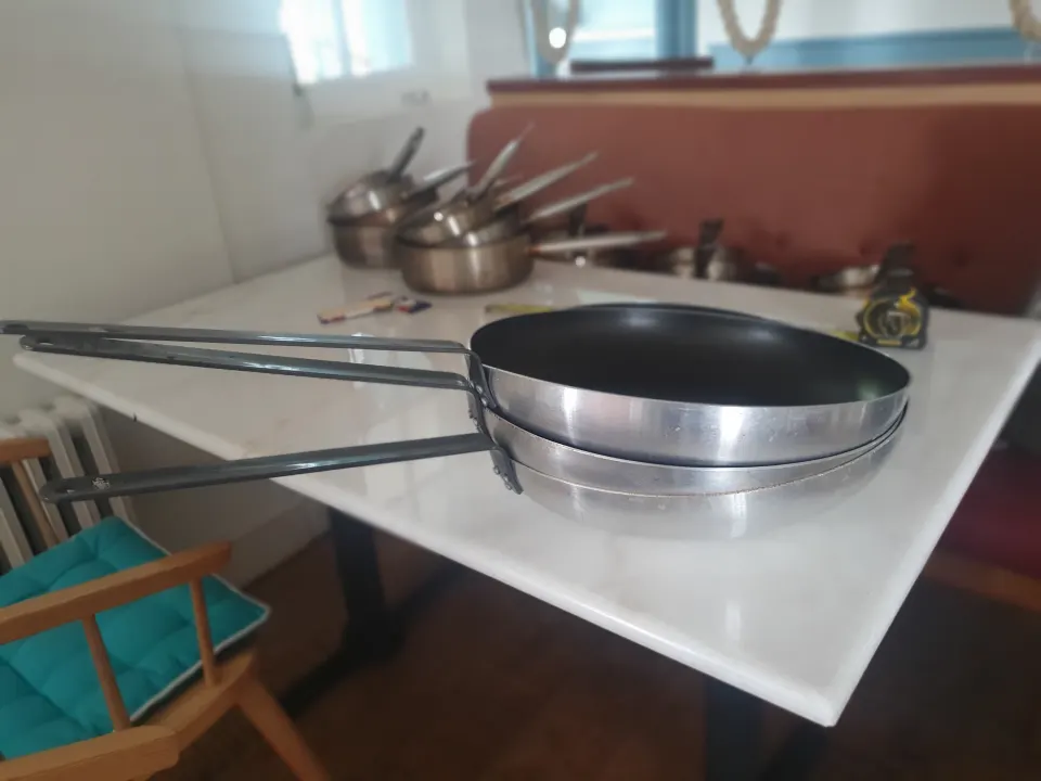 3 large 41 cms pans. New.