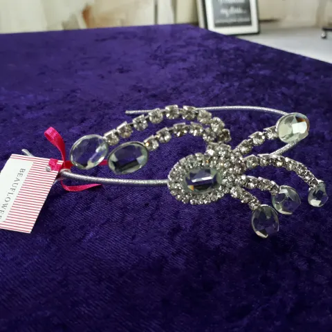 Rainbow Club hairpiece