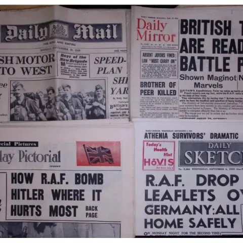 Job-Lot Original 1939 WW2 Newspapers Images & Reports of The War-21.