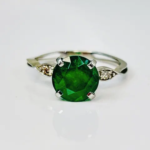 Beautiful 2.74 CT Natural Emerald Ring With Natural Diamonds & Platinum 950
