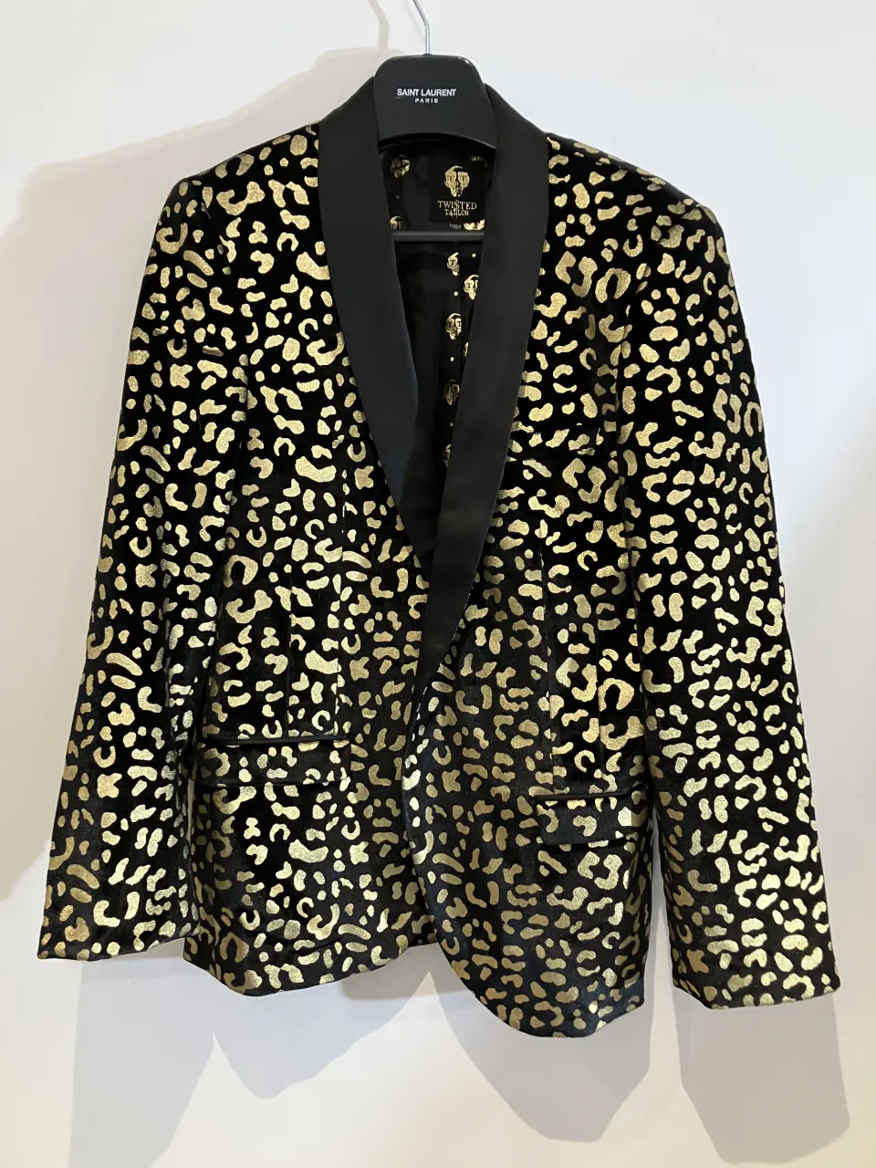 Twisted Tailor Leopard Suit worn by Mark Fleischmann