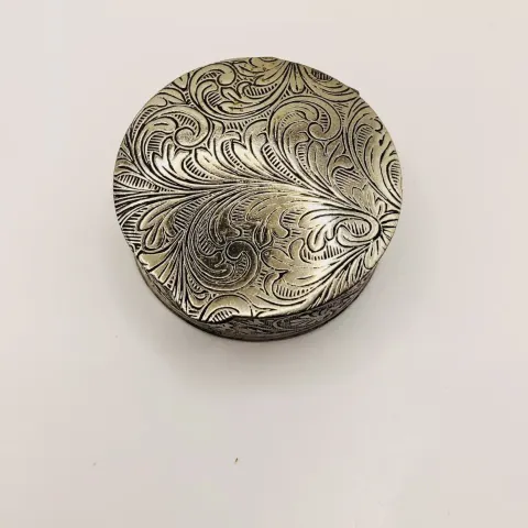 Vintage Sterling Silver Round Engraved Pill Box 38mm