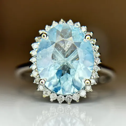 Beautiful 2.39 CT Natural Aquamarine Ring With Natural Diamonds & 18k White Gold