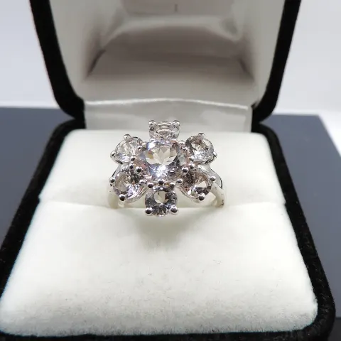  Sterling Silver 2.7CT Moissanite Ring New With Gift Pouch