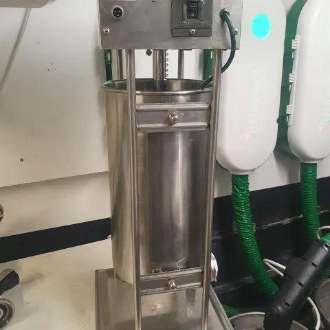 Automatic sausage stuffer 15L capacity