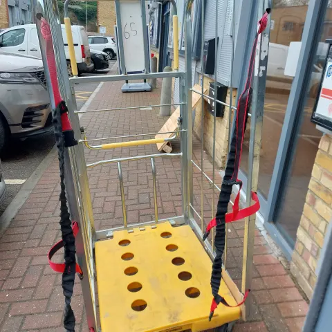Metal cage for warehouse etc
