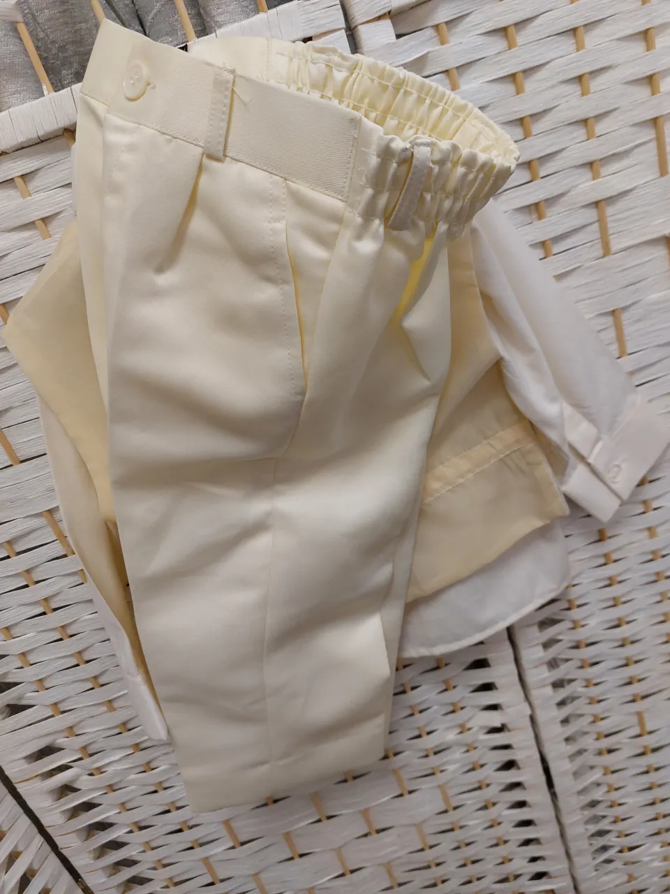 Toddler suit ivory trousers, waistcoat, shirt and cravat age 9 - 18 months