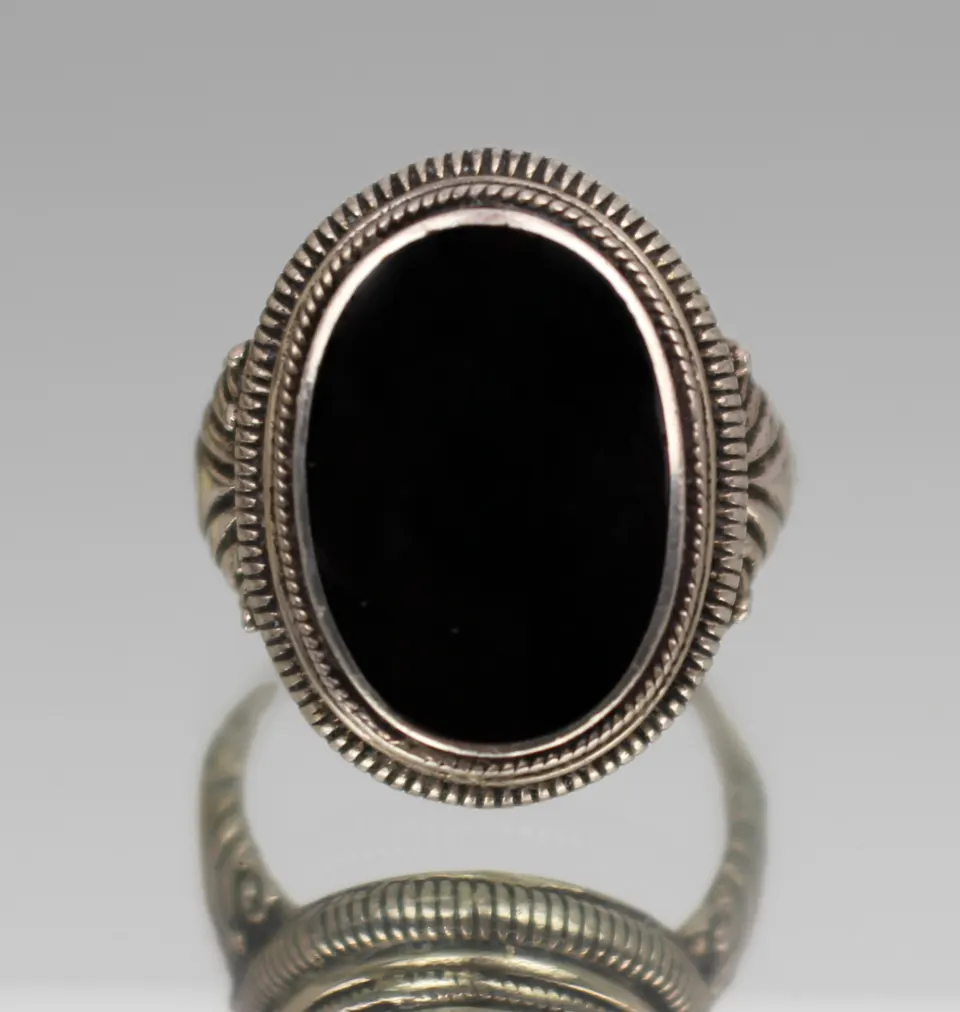 Vintage Onyx Silver Ring