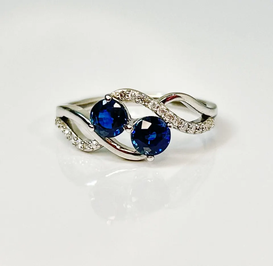 Beautiful 1.05 CT Unheated Ceylon Blue Sapphire  Diamonds & Platinum