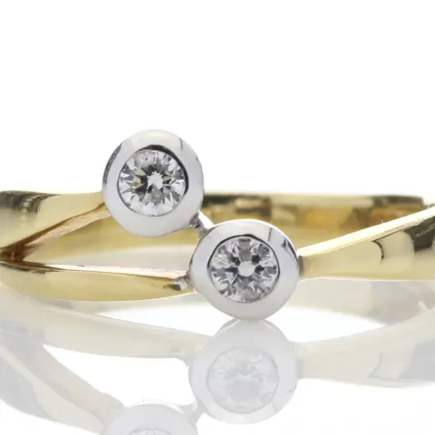 18ct Two Stone Rub Over Set Split Shank Diamond Ring 0.25 Carats