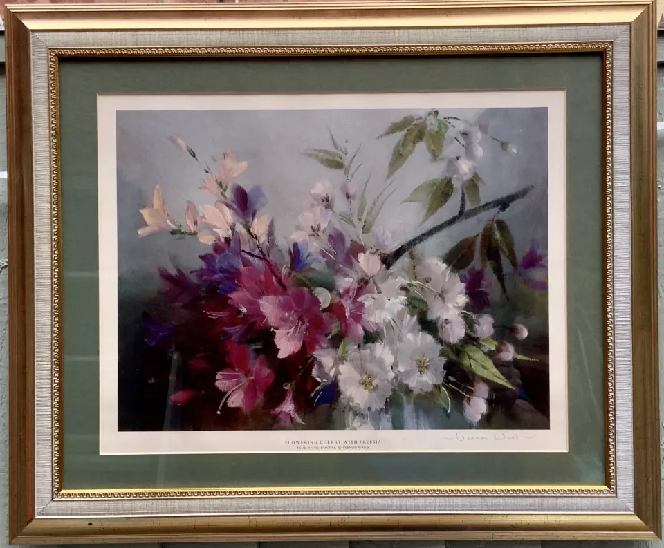 STILL LIFE OF FLOWERS  PRINT SET IN GOLDED FRAME  ENGLISH  SIGNED  VERON WARD 20th c