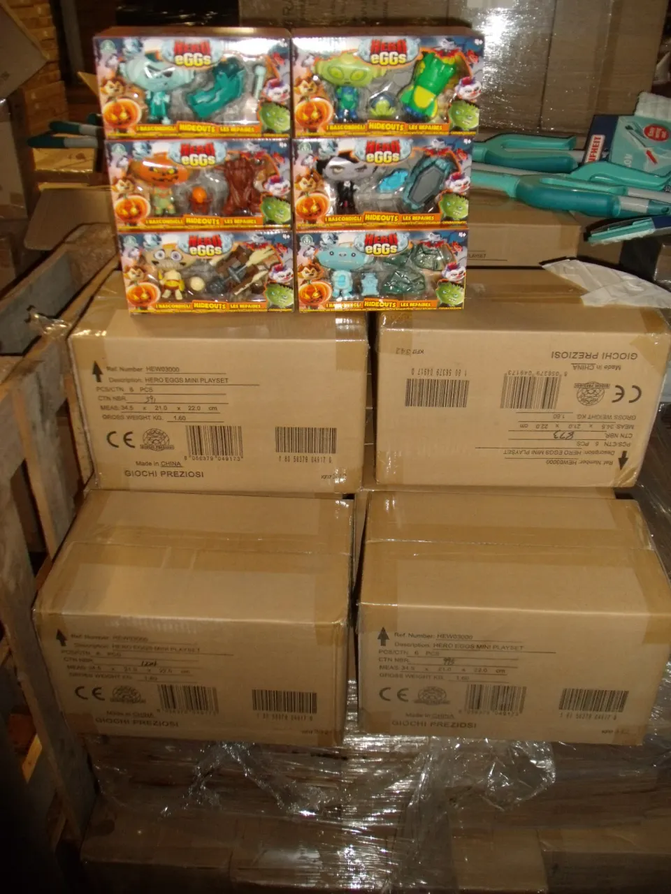 50pcs Assorted EggHEdz / Maga Hedz Toy characters