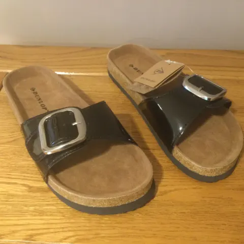 Dunlop “Single Buckle” Ladies Sandals, Size 4, Black - New RRP £35.00