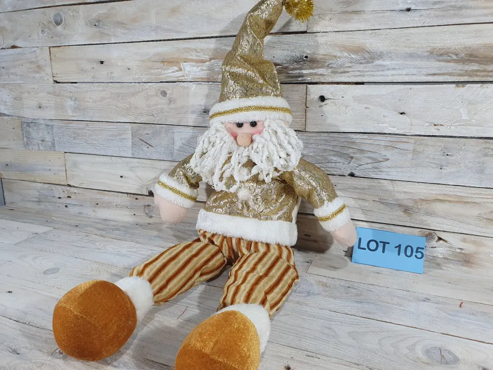 Luxury 3D Sitting Santa in Gold Hat and Jacket Rrp £32.99