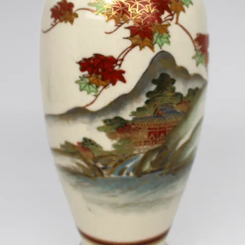 Antique Japanese Satsuma-Style Vase Signed Gyōzan (Circa 1900–1920)