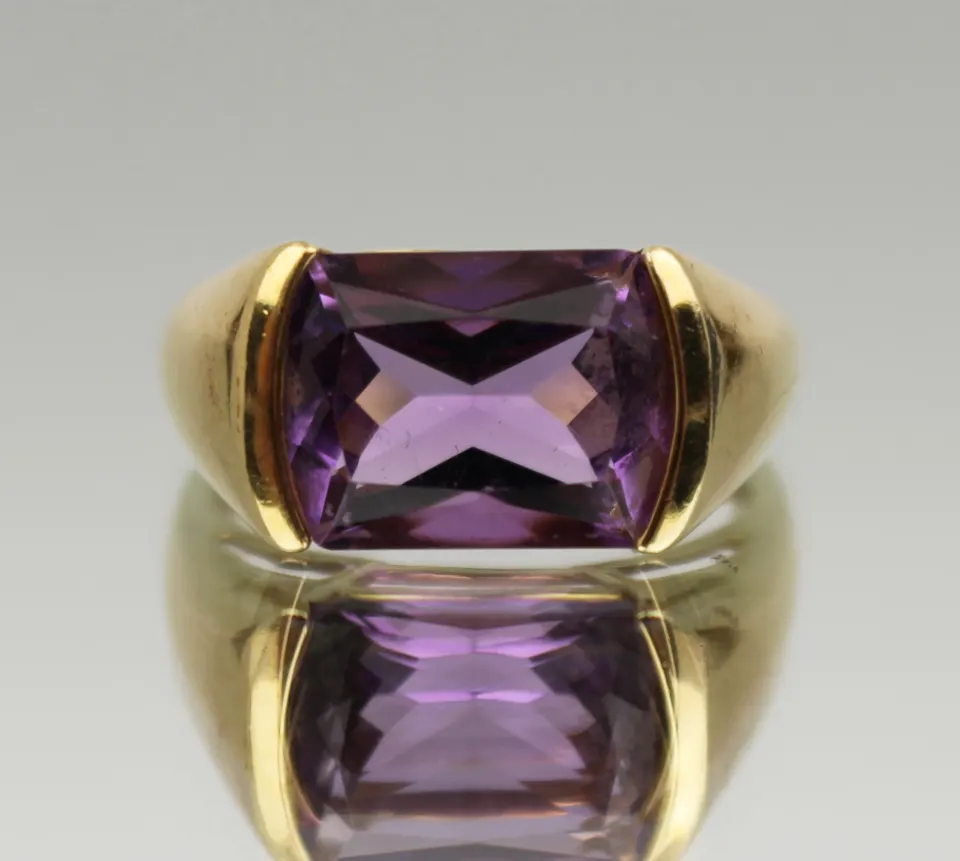 Vintage 9ct Gold Amethyst Ring