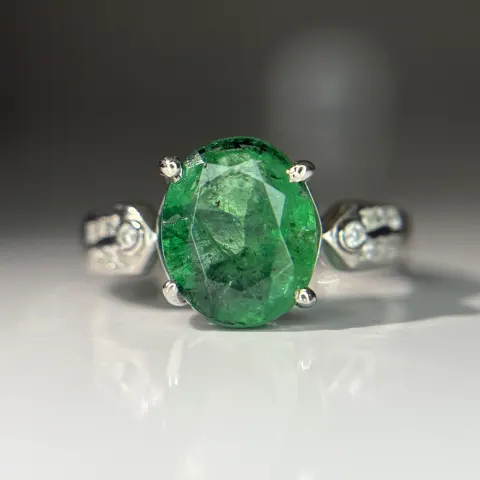 Beautiful 2.90 CT Natural Emerald Ring With Natural Diamonds & Platinum 950