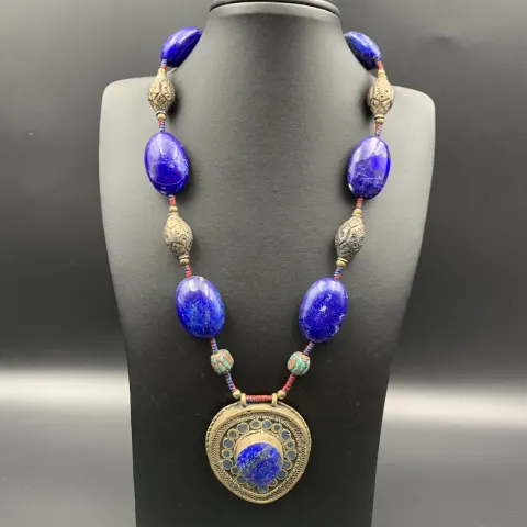 ZPT-5, Wonderful Vintage Afghani Lapis Lazuli With Antique Wax Silver Coated Layer Beads Necklace.