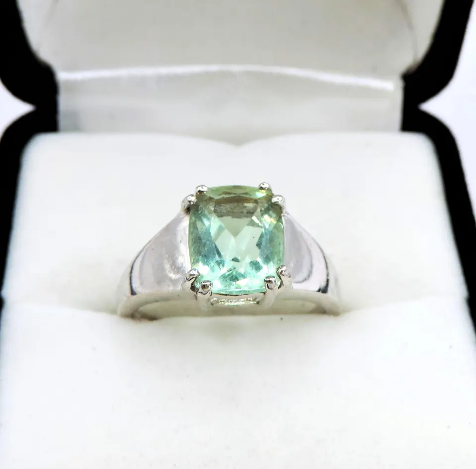 Sterling Silver Green Demantoid Solitaire Ring 3cts New with Gift Pouch
