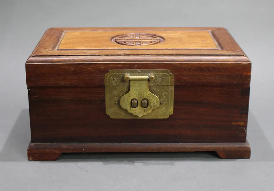 Vintage Chinese Jewellery Case
