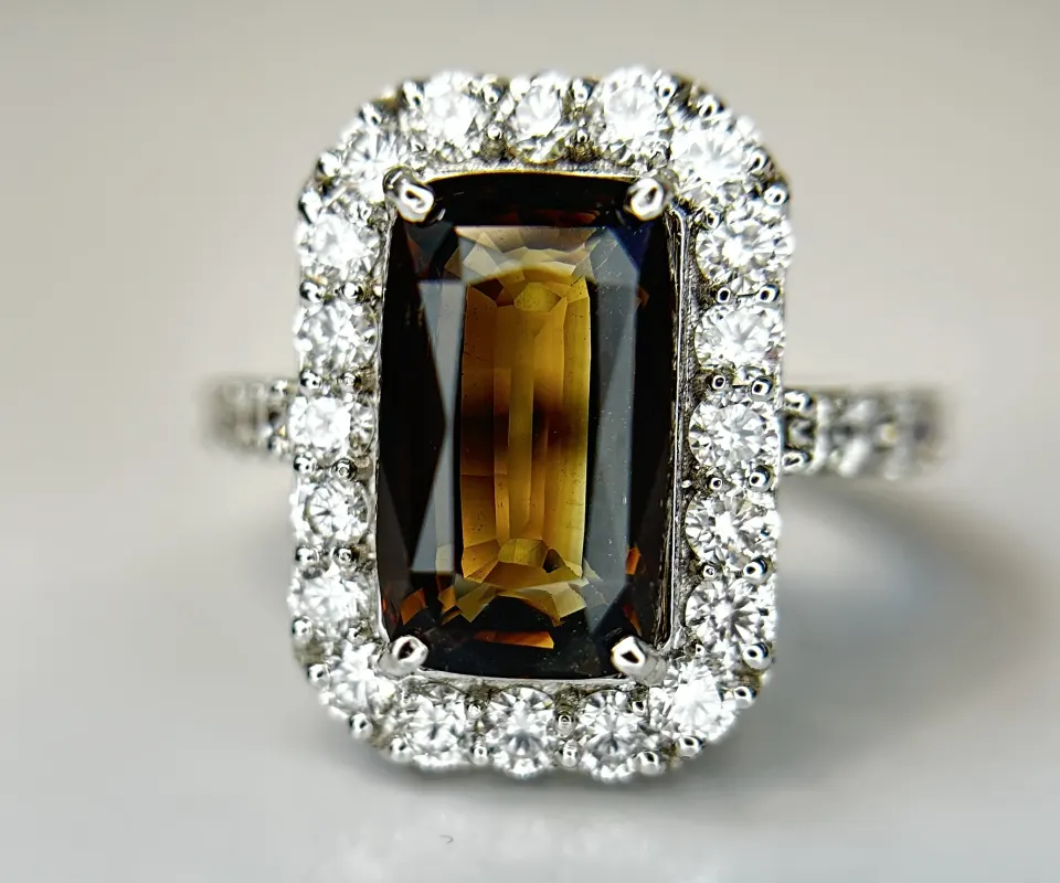 GIA Certified Natural Rare Alexandrite Ring 5.07ct With 1.38ct Diamond & 18k White Gold