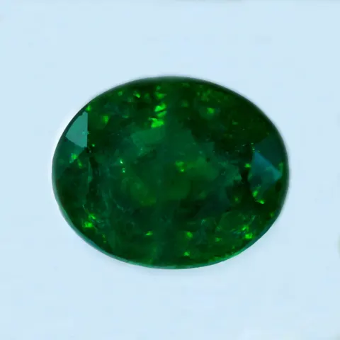 IGI Certified 7.72 ct. TOP Color Vivid Green Emerald - ZAMBIA