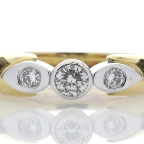 18ct Three Stone Rub Over Stone Set Shoulder Diamond Ring 0.41