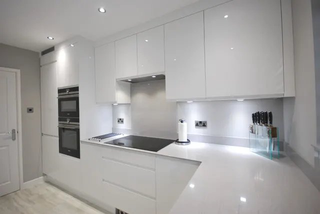 Wrens White Matt Luxury Laminate Kitchen Worktop RRP £420,   3m x 600mm x 38mm