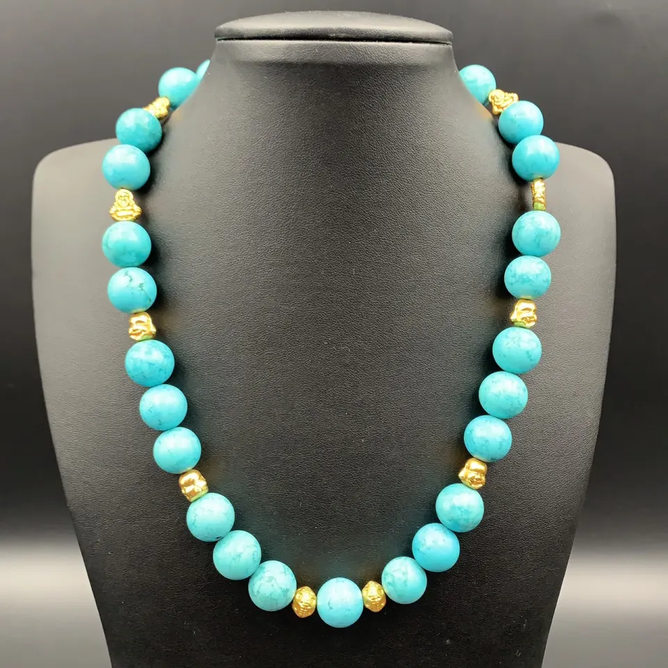 Elegant Howalite With Brass Beads Necklace.