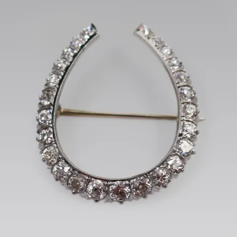 Fine Platinum Diamond Horseshoe Brooch c.1925