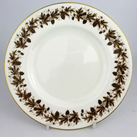 Set of 8 Wedgwood Autumn Vine Tea Plates
