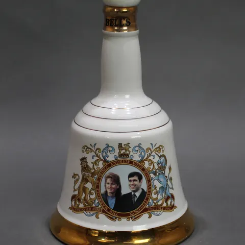 Commemorative Bell's Scotch Whisky 1986