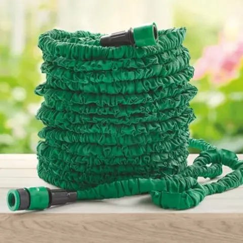 (97/7A) Lot RRP £100. 5x 30M Expandable Garden Hose With Fittings Green RRP £20 Each.
