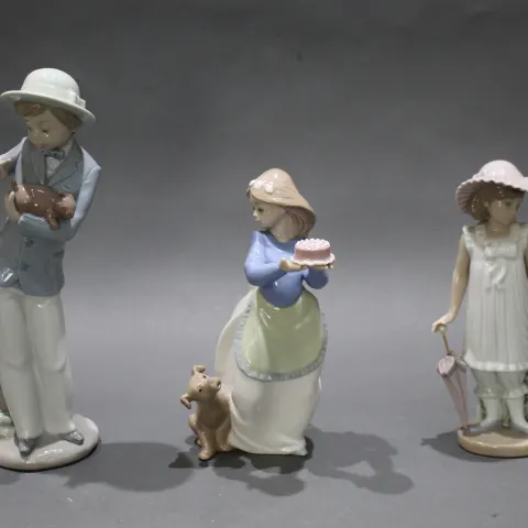 Set of 3 Nao Figurines