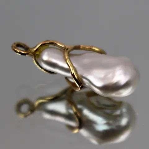 Vintage Baroque Pearl Pendant