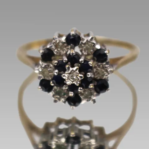 Vintage Sapphire & Diamond Ring