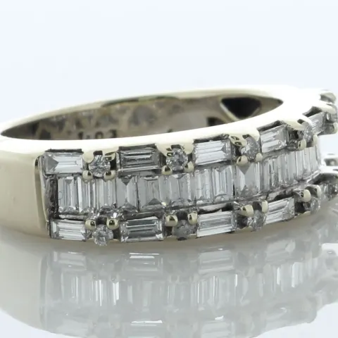 18ct White Gold Diamond Ring 1.02 Carats