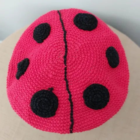 Selection of childrens hats, gloves and scarves.  Various colours.  Min 15 items